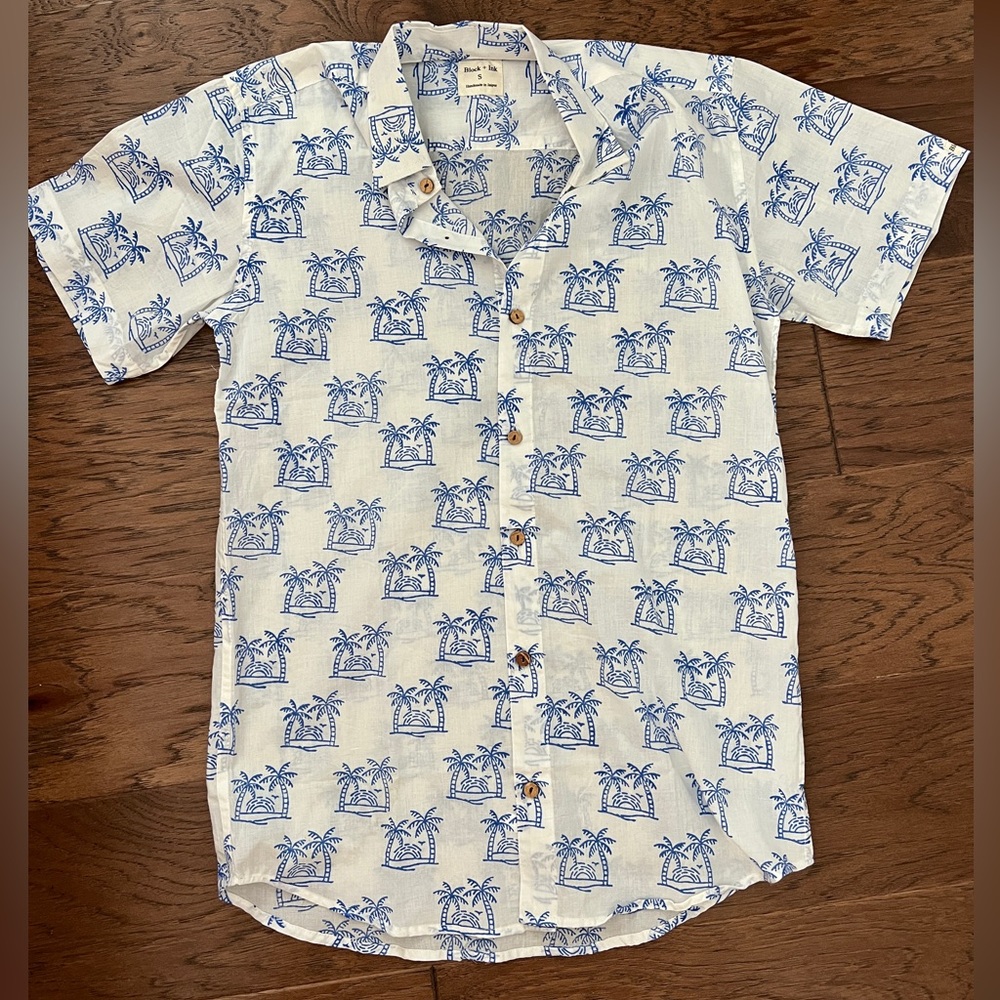 Block + Ink hand printed tropical cotton short sleeve  button up Sz S